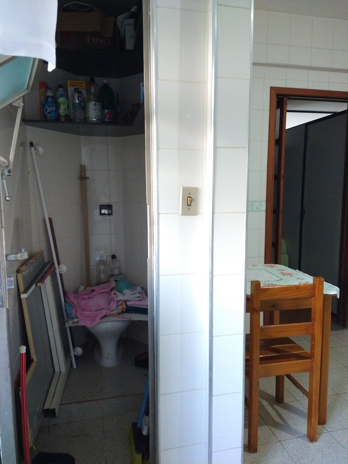 VAGA EM APARTAMENTO MASCULINO