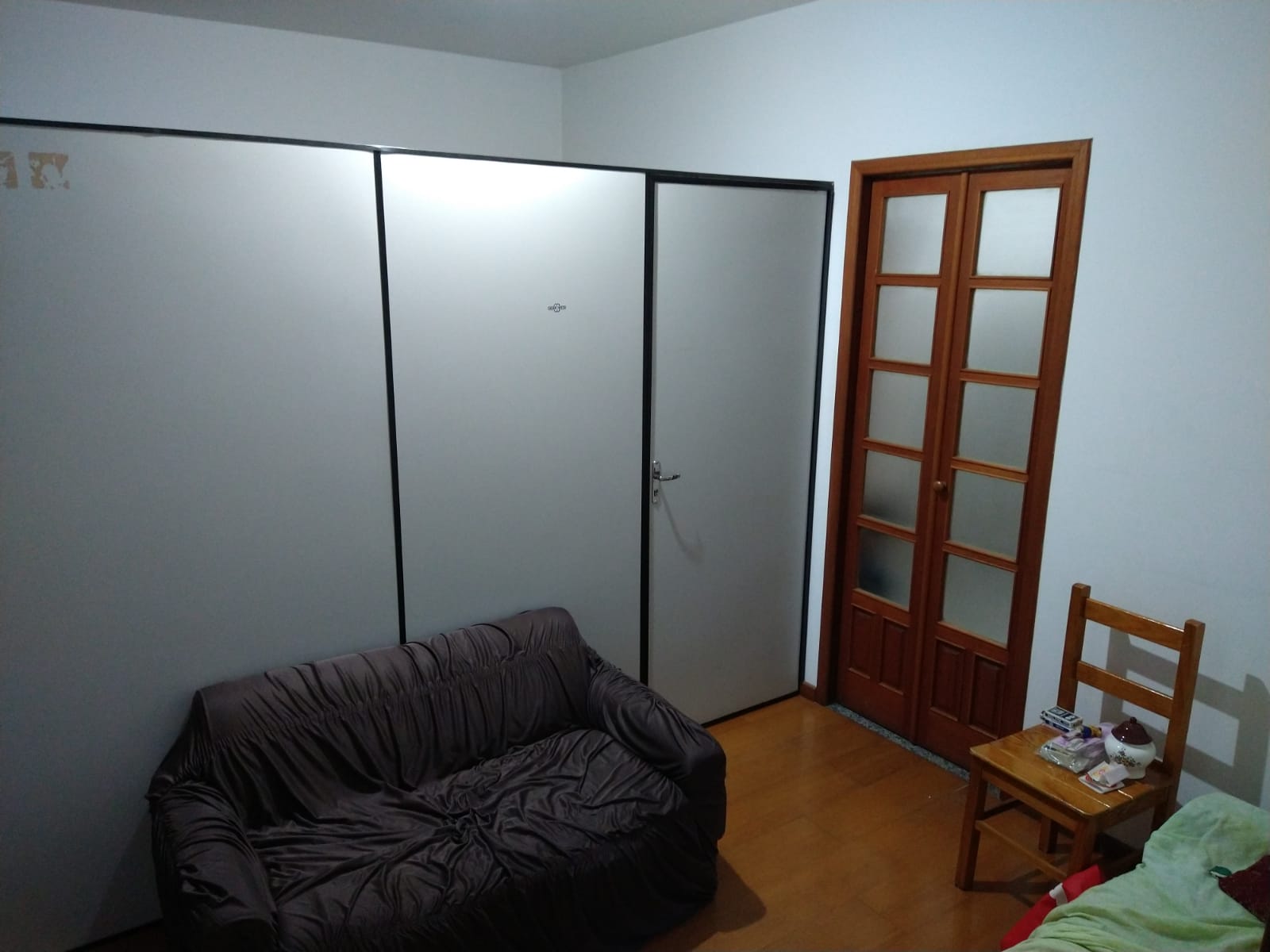 VAGA EM APARTAMENTO MASCULINO